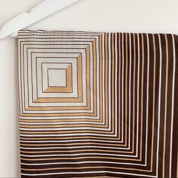 Vintage Leonardi Geometric Square Scarf Ivory 30"x30" - Picture 3 of 8